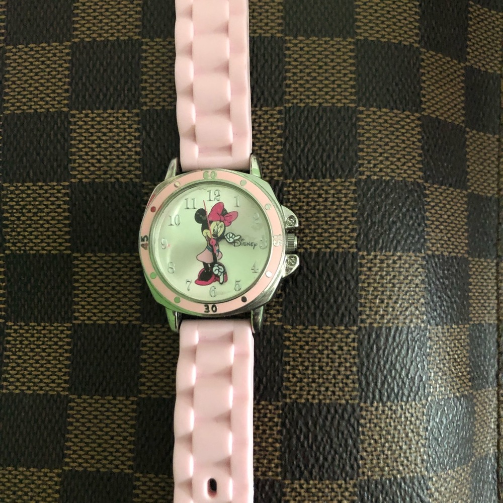 ‼️ SOLD ‼️ Minnie Mouse Watch